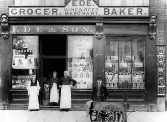 Ede und Son Épicier, Marchand de vin et de bière, Boulanger, vers 1890